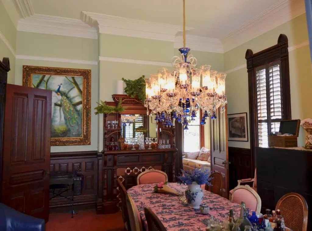 Pinc Lady Mansion