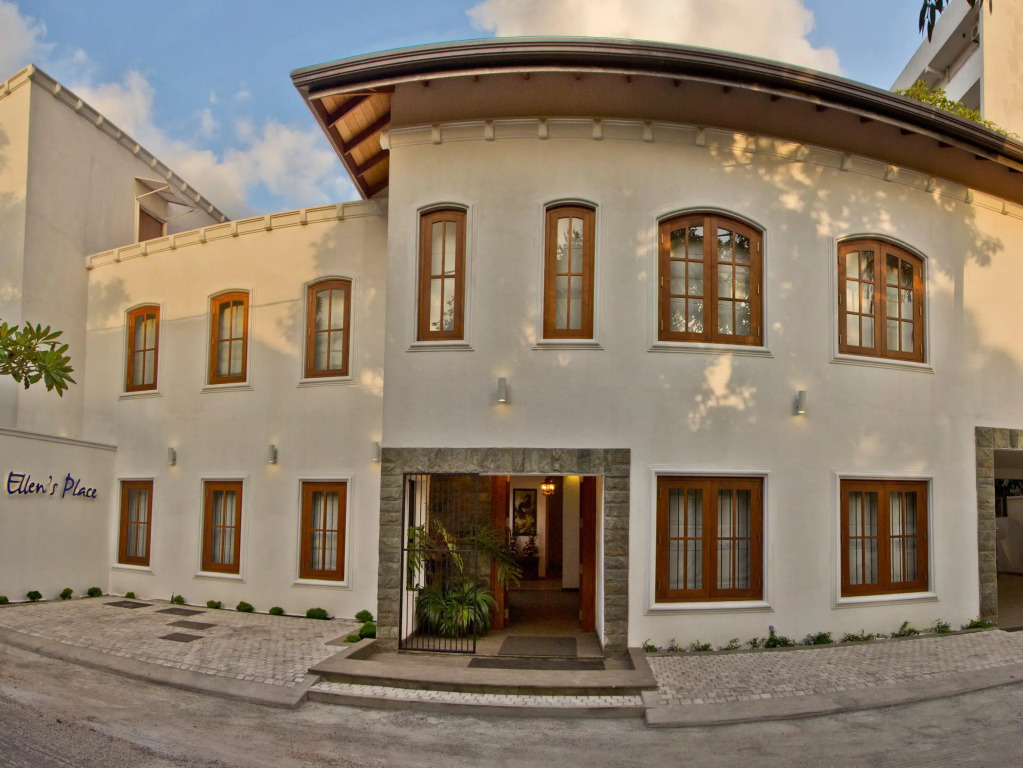 Ellens Place