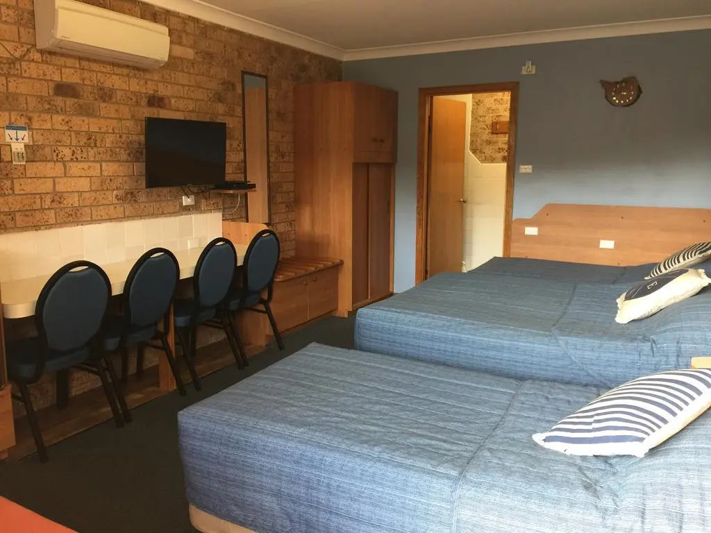 Whale Fisher Motel