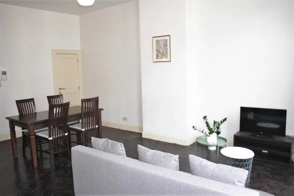 Saint Pauls Suite 35
