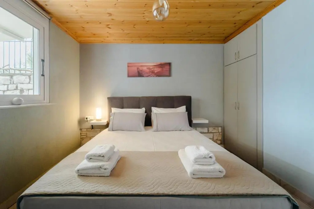 Kritamos Luxury Apartment