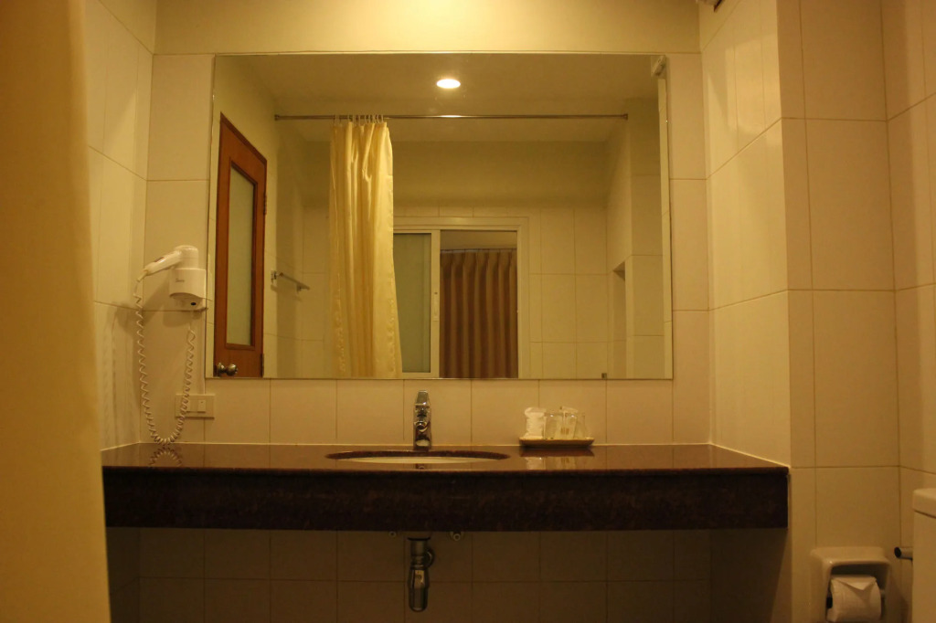 Kanchanaburi City Hotel