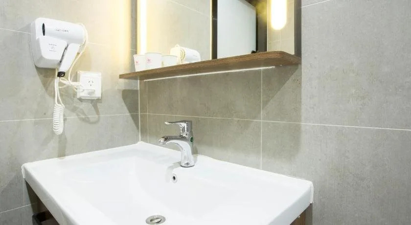 Hong Wei Yi Jia Beijing Niu Jie Hotel