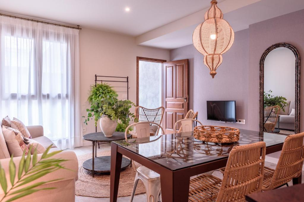 CANDIL SUITE Origen
