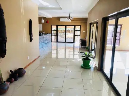 Vahlavi Lodge