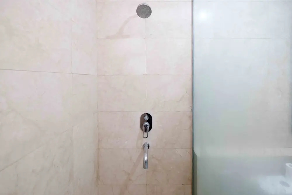 Stunning and Spacious 2Br l'Avenue Apartment Near Pancoran
