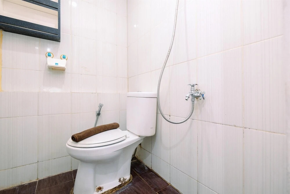 Best Deal And Modern 1Br Green Pramuka City Apartment