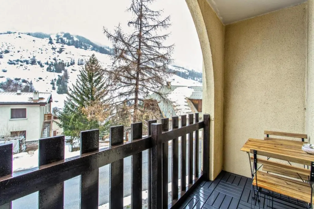 Studio 4 Personnes Avec Terrasse Vue Montagne À Vars 103282
