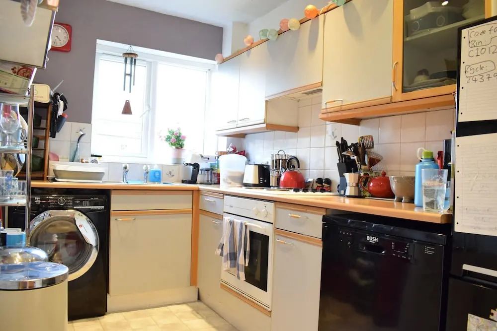 Cosy 2 Bedroom Flat Overlooking Canal in Hackney