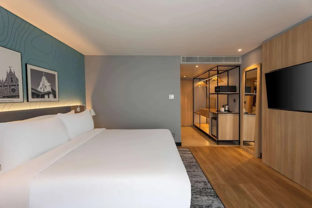 Park Inn & Suites by Radisson Thrissur East Fort