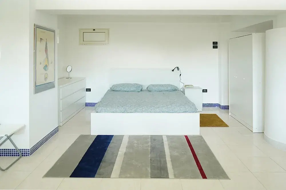 Loft With Private Garden, Close to Shops, Italy