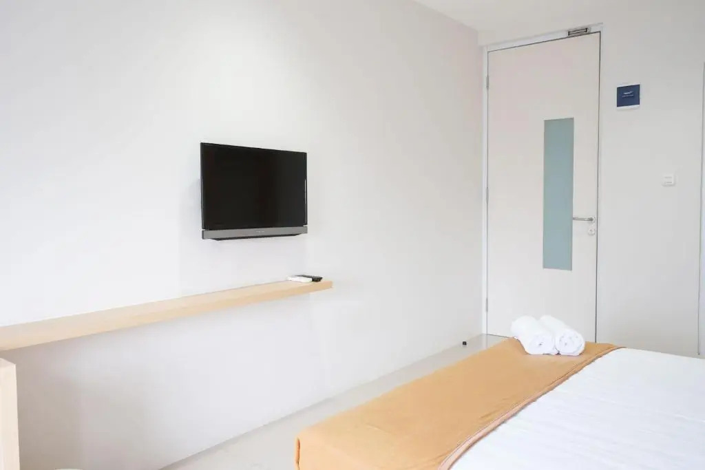 UROOMS Senayan