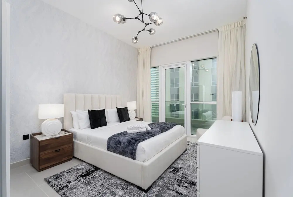 Nasma Luxury Stays - Marina Pinnacle