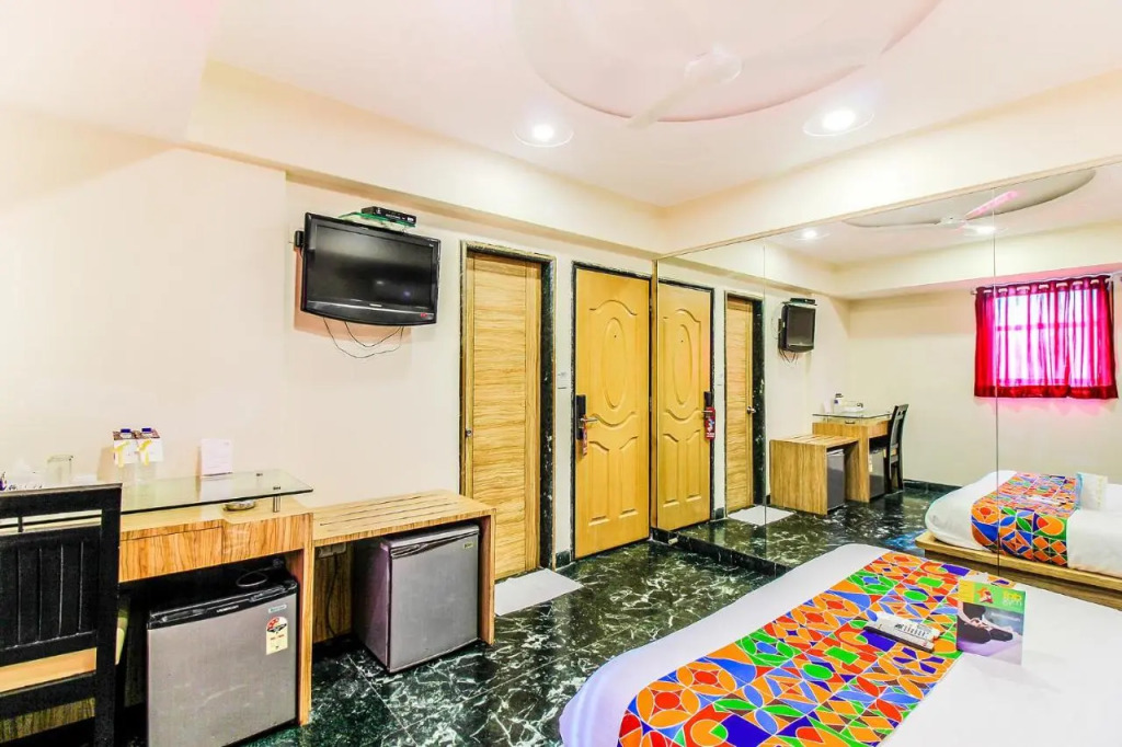 Fabhotel Sahar Garden
