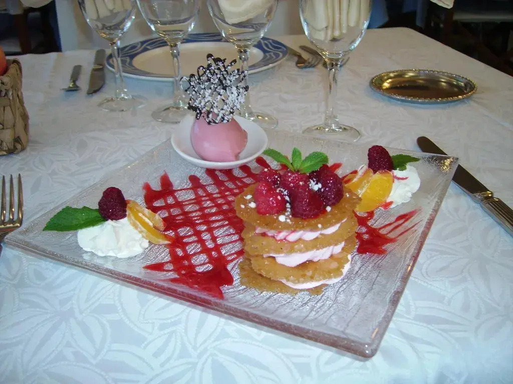 Acadie Saint Victor - Hôtel restaurant -Face mer- Châtelaillon plage