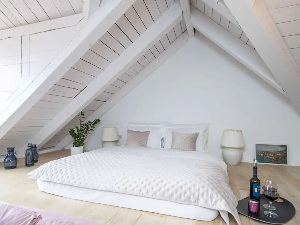 Secret Apartments - One Bedroom Apartment