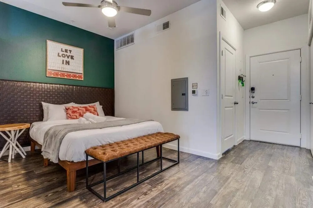 CozySuites at Pflugerville