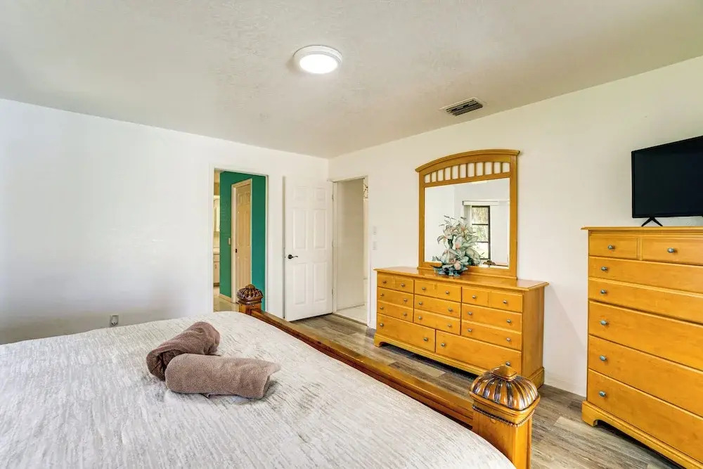 4 Mi to Beach: Canal-front Home in Port Charlotte!