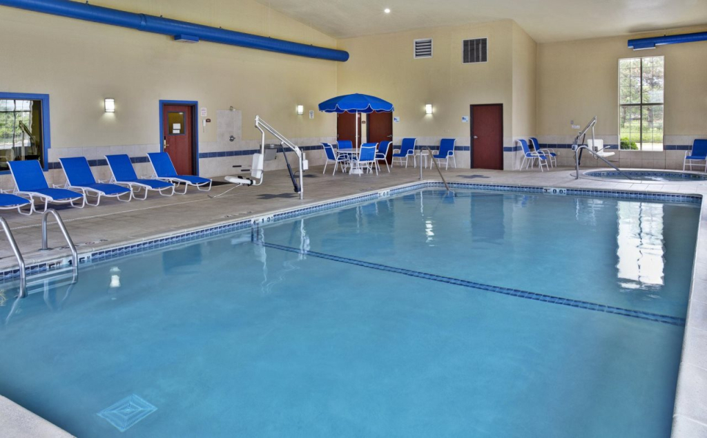 Holiday Inn Express Hotel & Suites Woodhaven by IHG