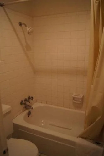 Budget Inn