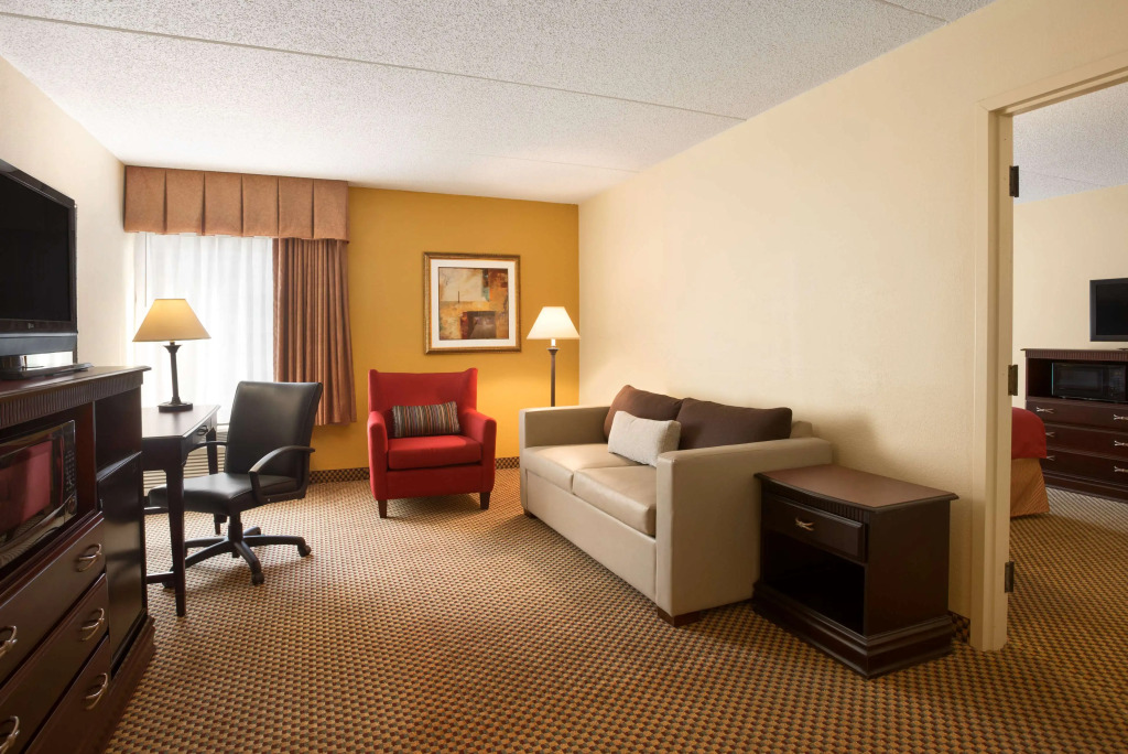 Wingate by Wyndham Jacksonville FL