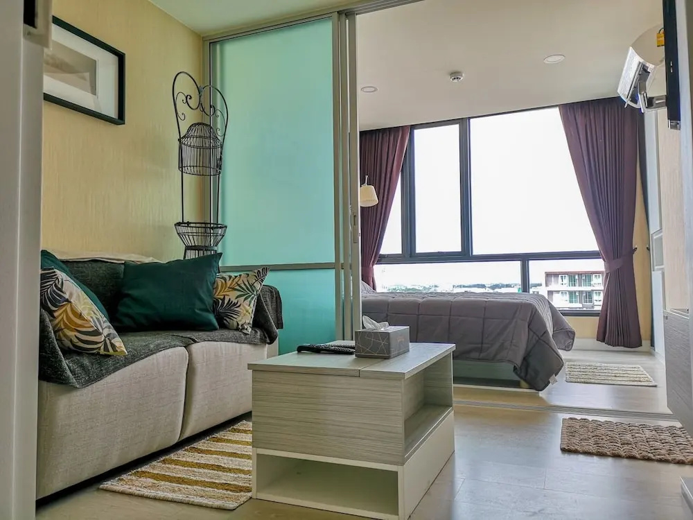 New Condo W Pool And Gym Near Fashion Island Mall
