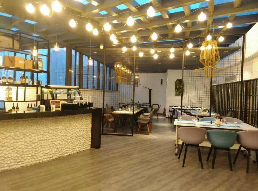 Atour Hotel Qingdao Olympic Sailing Center May Fourth Square