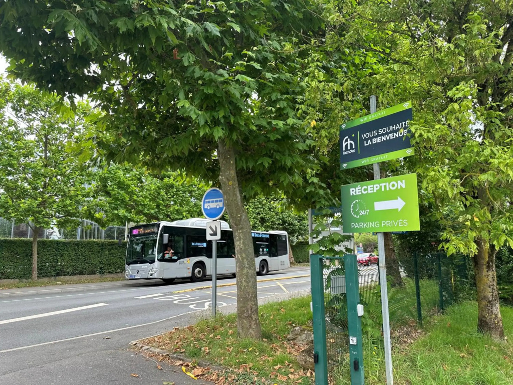 FAST HOTEL Les Ulis - Courtabœuf