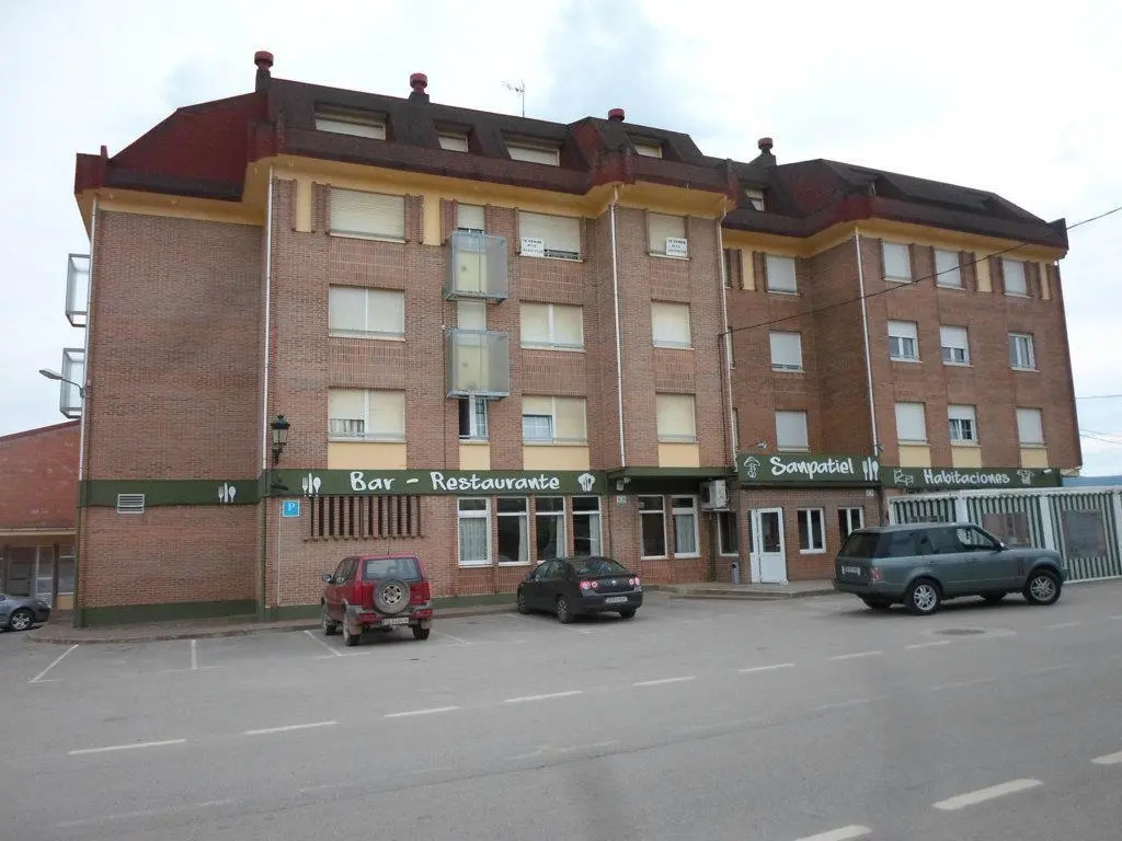 Hostal Sanpatiel