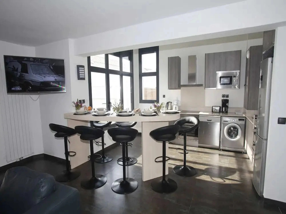 Villa in Anglet Between Ocean, Forests