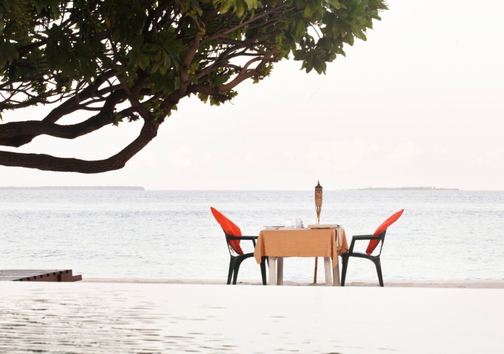 Курорт Adaaran Prestige Water Villas - with Dine around Premium All inclusive - 24 hours   45 Minutes from Male by Seaplane