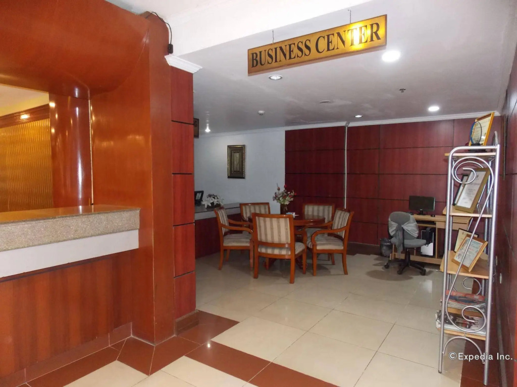 Grand Regal Hotel Bacolod
