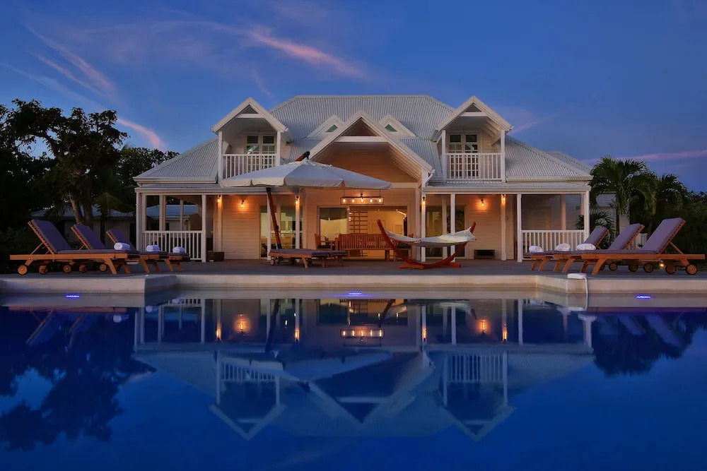 Hamptons Villa