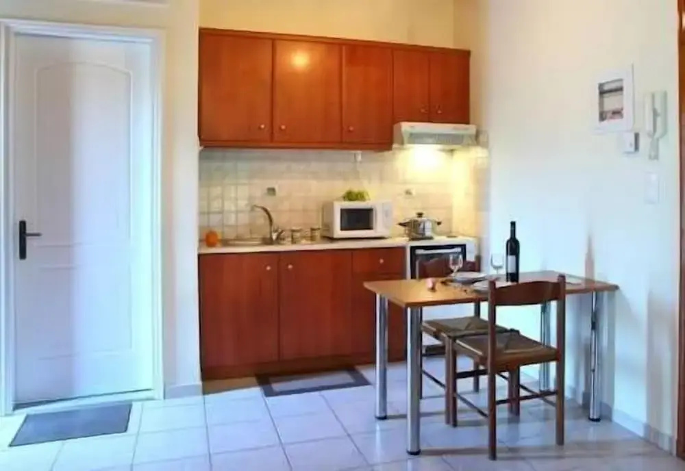 Avra apartments