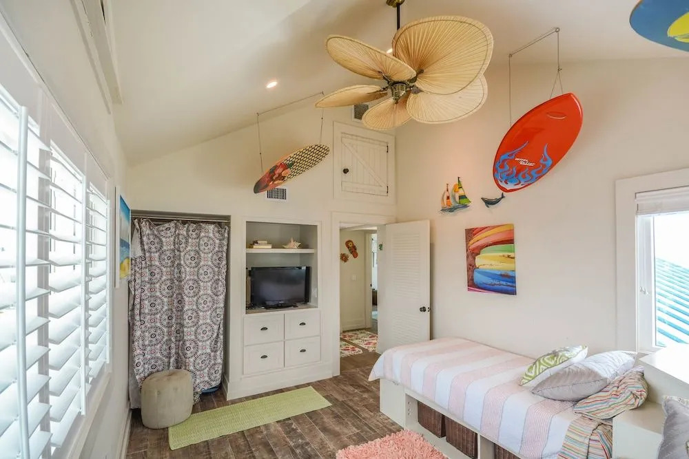 6847S - Atlantic Avenue Home	- 4Br Home