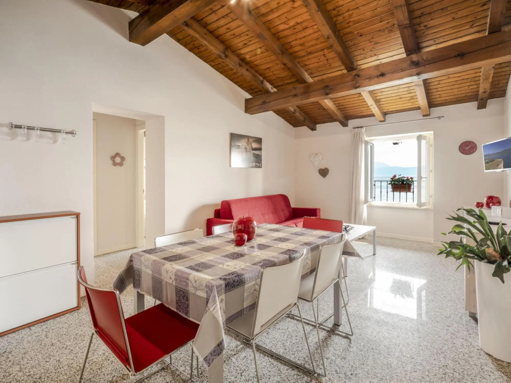 Apartment in Manerba with barbecue