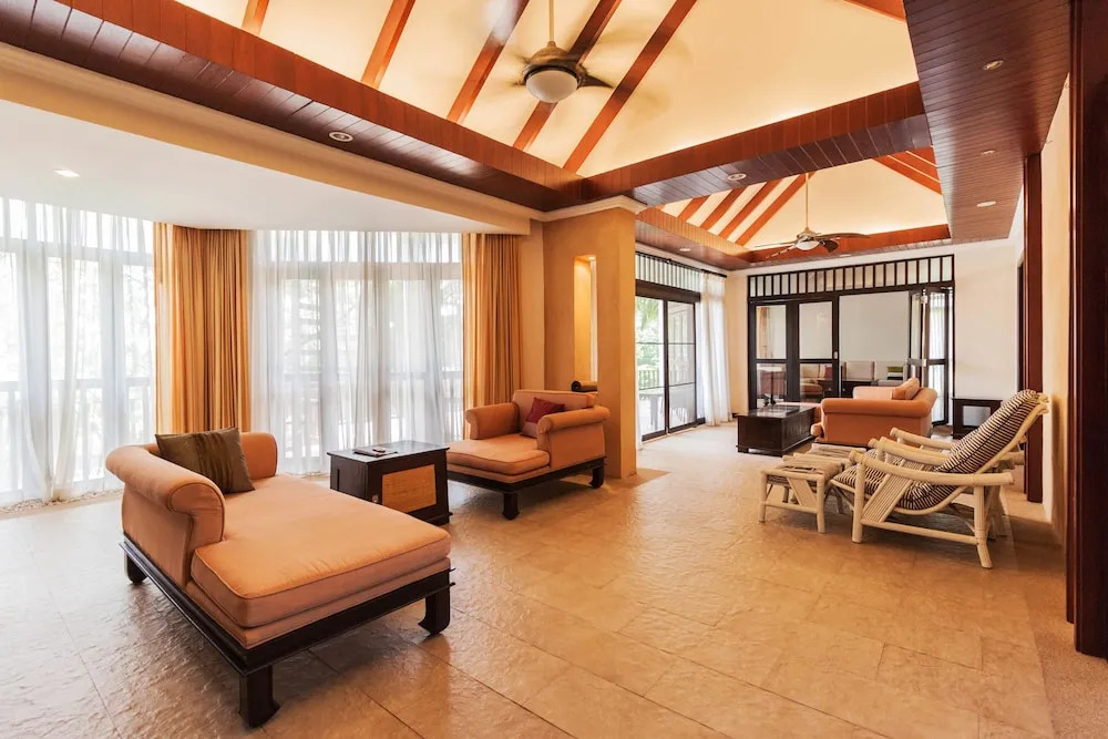 Ocean View Villa by Pattaya Sunny Rentals
