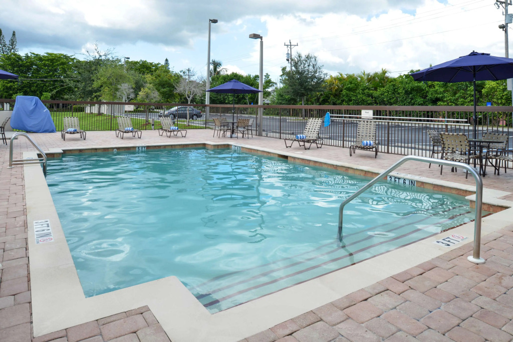 Hampton Inn & Suites Cape Coral / Fort Myers