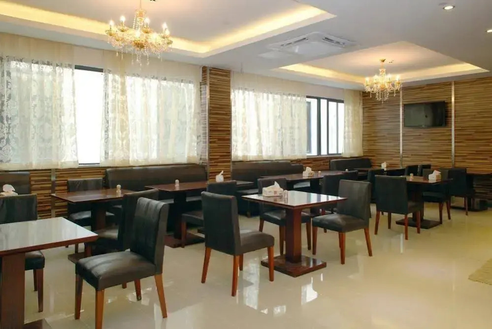 Holiday Inn Nanjing Yingzun Hotel (Nanjing University Xianlin Subway Station)