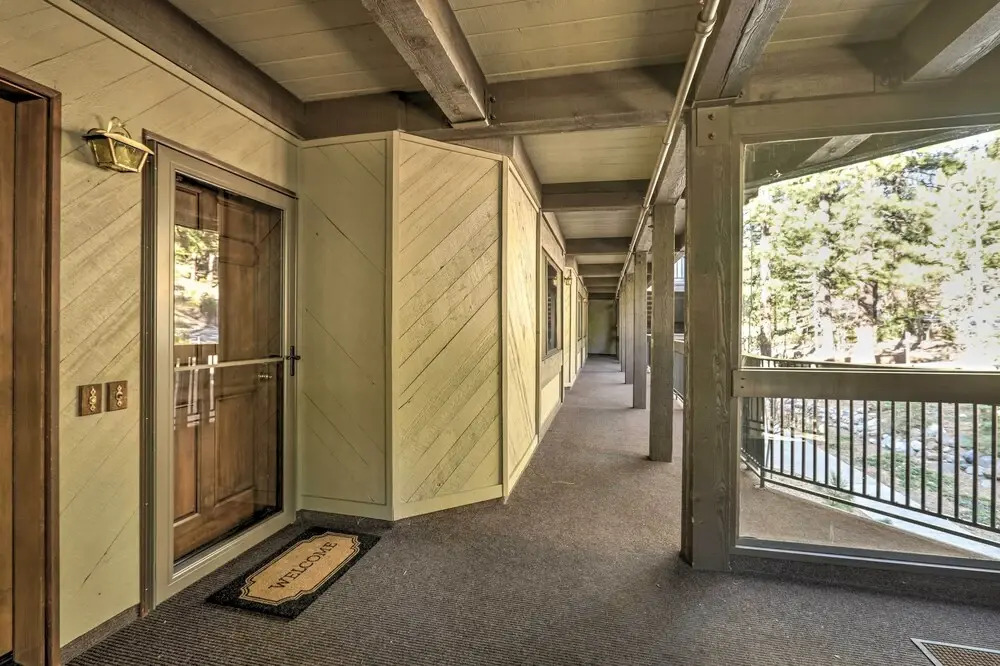 Walk to Ski Shuttle: Incline Village Condo