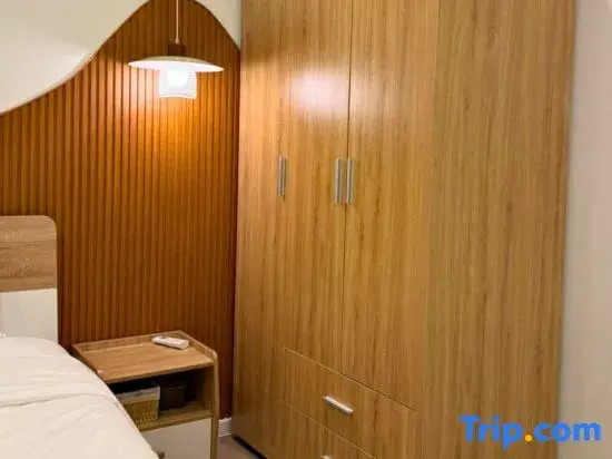 LYLAC Home Saigon NTMK - 2BR City Center Spacious Modern Townhouse Roof Terrace