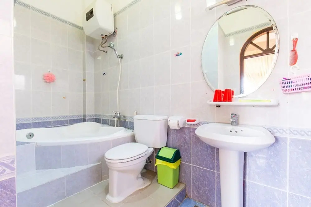 Villa 5 Lạc Long Quân - Bãi Sau