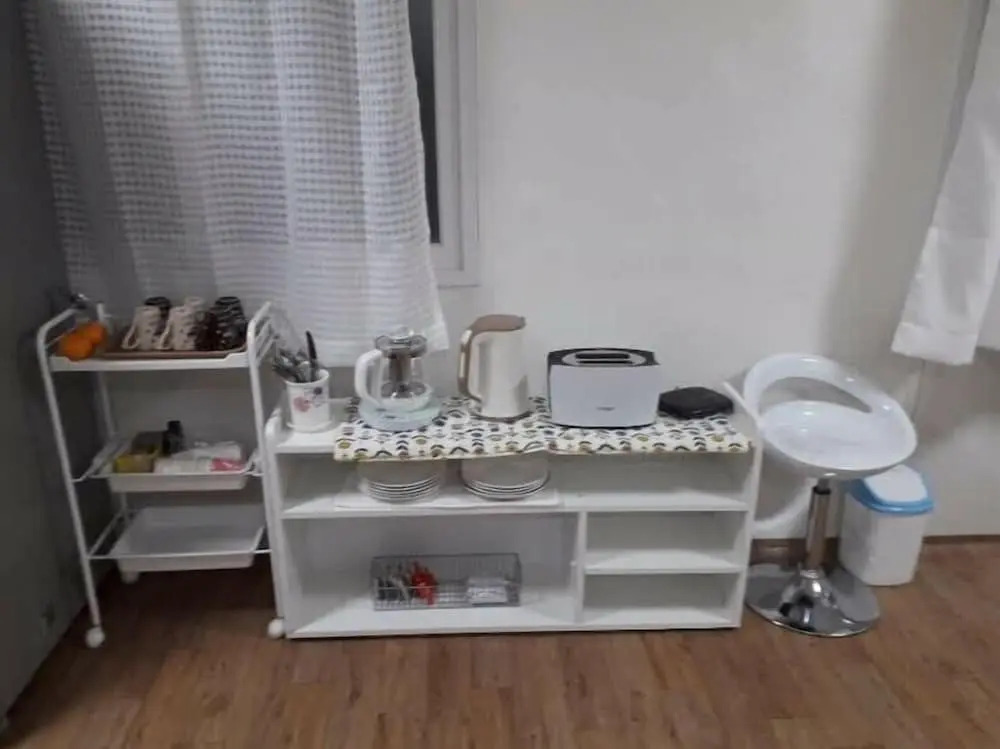 Gwangju Songjeong Station Guesthouse - Hostel