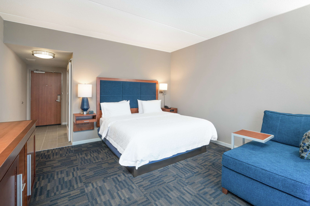 Hampton Inn & Suites Newburgh Stewart Airport, NY