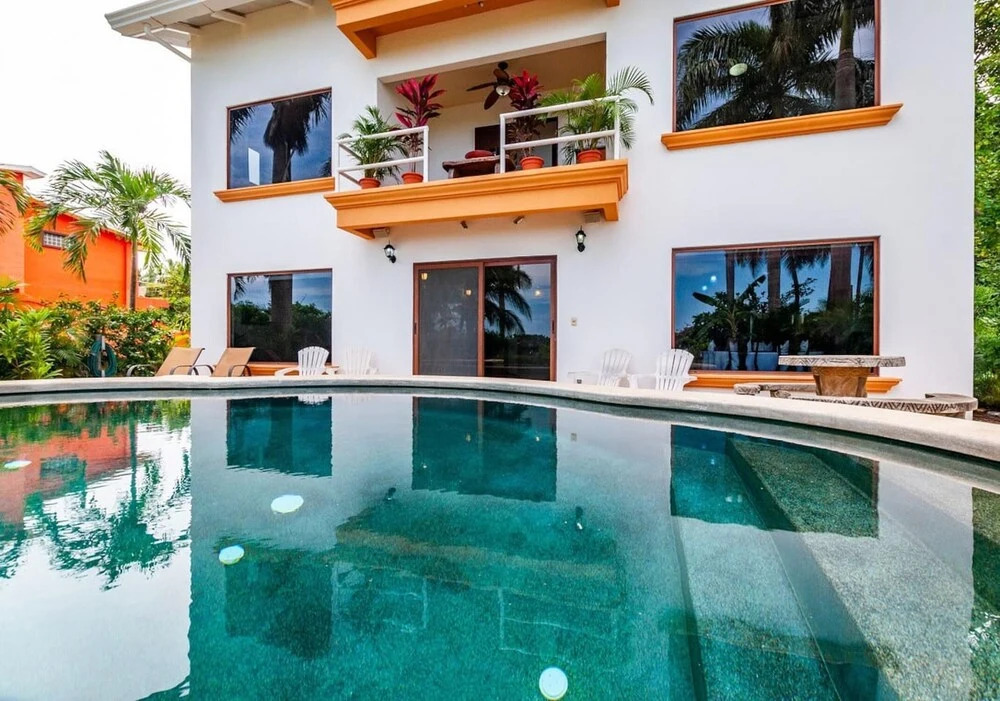 Casa Tigre - Large 7 bedroom Oceanfront Retreat Home