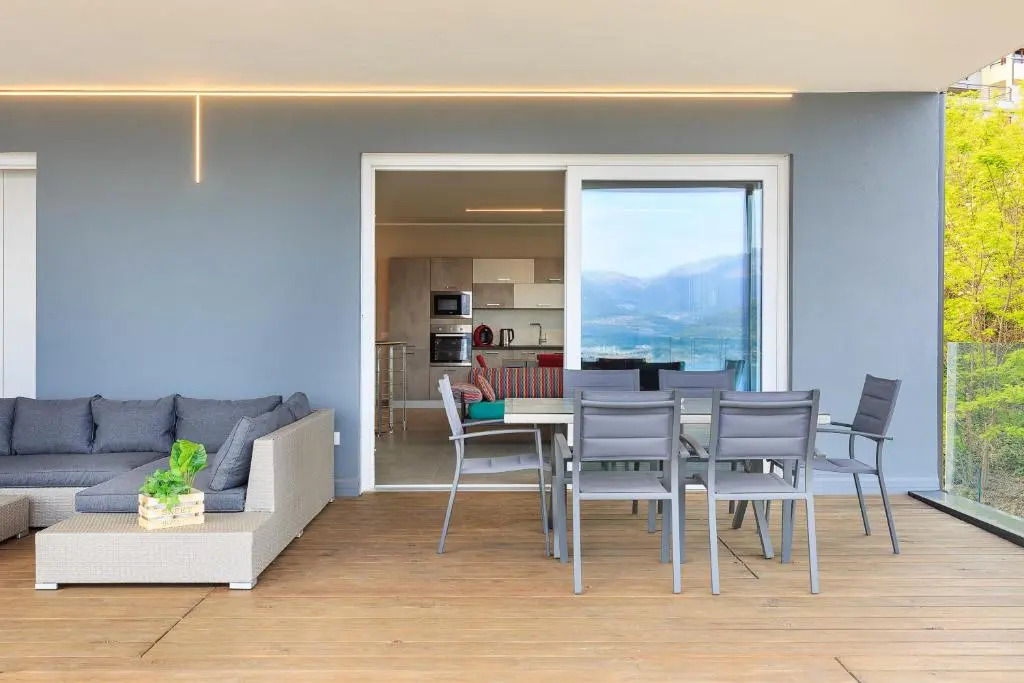 Skylake Penthouse by Impero House