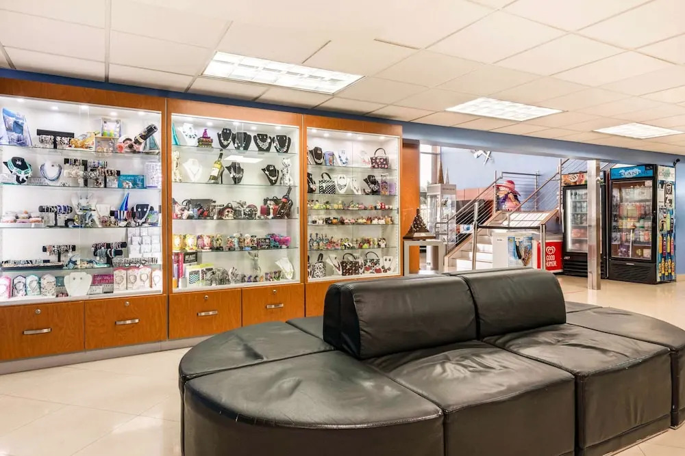 Rodeway Inn & Suites Fort Lauderdale Airport & Cruise Port