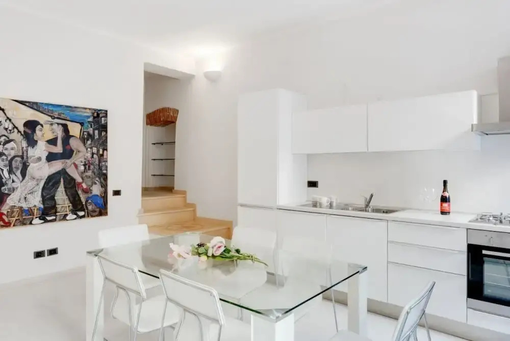 Sarzana White Apartment nel Centro Storico