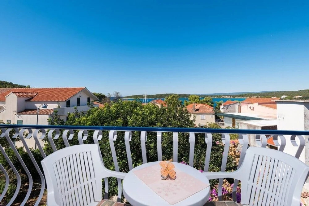 Ljube - Quiet Location & Close to the Beach - A1