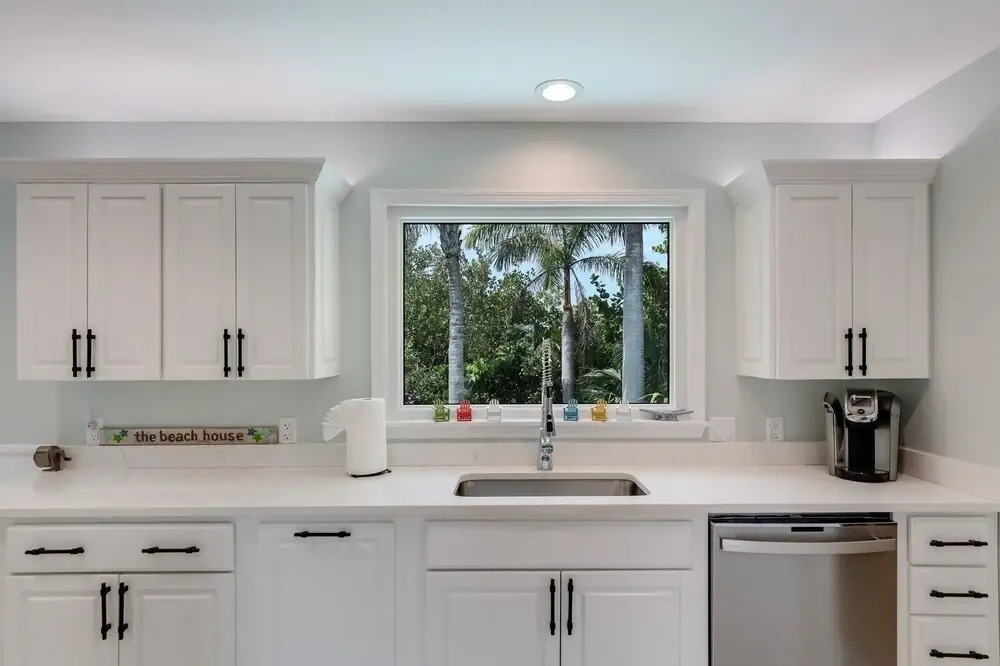Flamingo Bay 4 Bedroom Home by RedAwning